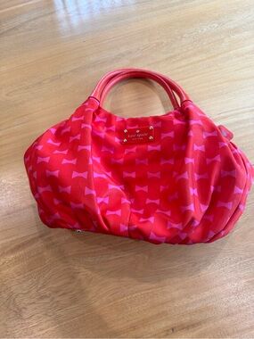 kate spade red and pink bow-print shoulder bag
